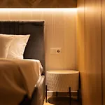 Royalton Woodline Apartament *