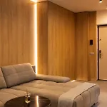 Royalton Woodline *