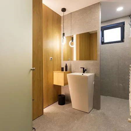 Royalton Woodline Apartman *